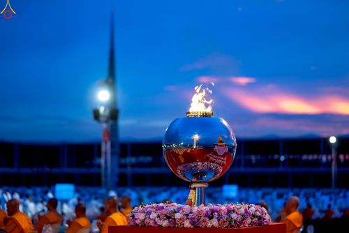 ภาพ No.253069:วันที่ 10 ตุลาคม พ.ศ. 2568 พิธีปลูกต้นทรัพย์บานชื่น ณ ลานธรรม วัดพระธรรมกาย