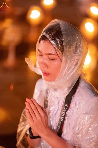 ภาพ No.118360:พิธีจุดประทีปถวายเป็นพุทธบูชา และบูชาธรรมมหาปูชนียาจารย์ พระมงคลเทพมุนี(สด จนฺทสโร) วันที่ 24 มกราคม พ.ศ. 2567 ณ อนุสรณ์สถานบางปลา อ.บางเลน จ.นครปฐม