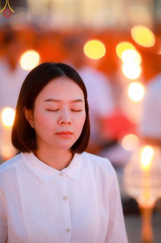 ภาพ No.122150:พิธีจุดประทีปถวายเป็นพุทธบูชา และบูชาธรรมมหาปูชนียาจารย์ พระมงคลเทพมุนี(สด จนฺทสโร) ในโครงการธรรมยาตรา กตัญญูบูชา มหาปูชนียาจารย์ พระมงคลเทพมุนี(สด จนฺทสโร) พระผู้ปราบมาร อนุสรณ์สถาน 7 แห่ง ปีที่ 12 วันที่ 31 มกราคม พ.ศ. 2567 ณ วัดพระธรรมกาย จ.ปทุมธานี
