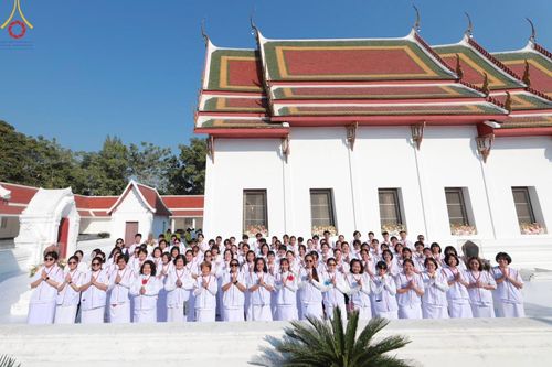 ภาพ No.205631:V.53 สารพัดV สารพัดดี ที่วัดโบสถ์บน ในโครงการธรรมยาตรา กตัญญูบูชา มหาปูชนียาจารย์ พระมงคลเทพมุนี(สด จนฺทสโร) พระผู้ปราบมาร อนุสรณ์สถาน 7 แห่ง ปีที่ 13 ระหว่างวันที่ 2-31 มกราคม พ.ศ. 2568