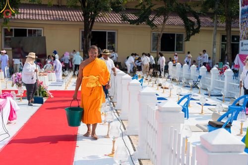 ภาพ No.117128:V.16 เป็นทีม การเตรียมงาน เก็บงาน การรับบุญของเจ้าหน้าที่หน่วยงานต่างๆ เพื่อโครงการธรรมยาตรา กตัญญูบูชามหาปูชนียาจารย์ พระมงคลเทพมุนี (สด จนฺทสโร) พระผู้ปราบมาร อนุสรณ์สถาน 7 แห่ง ปีที่ 12 ระหว่างวันที่ 2 - 31 มกราคม พ.ศ. 2567