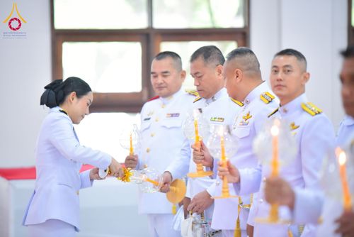 ภาพ No.227259:วันอังคารที่ 3 มิถุนายน พ.ศ. 2568 นายอำเภอคลองหลวง นำพสกนิกรรวมใจภักดิ์ สมเด็จพระนางเจ้าฯ พระบรมราชินี เนื่องในโอกาสวันเฉลิมพระชนมพรรษา ณ อาคารปลูกศรัทธา 2 วัดพระธรรมกาย อ.คลองหลวง จ.ปทุมธานี