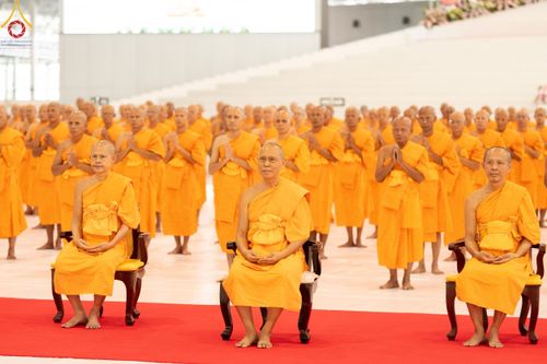 ภาพ No.180715:พิธีบรรพชาอุปสมบท โครงการอุปสมบทบูชาธรรมมหาปูชนียาจารย์ ประจำปีพุทธศักราช 2567 วันเสาร์ที่ 7 ธันวาคมพ.ศ. 2567 ณ วัดพระธรรมกาย จ.ปทุมธานี