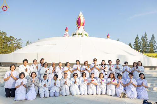 ภาพ No.203144:V.51 สารพัดV สารพัดดี ที่คลองบางนางแท่น ในโครงการธรรมยาตรา กตัญญูบูชา มหาปูชนียาจารย์ พระมงคลเทพมุนี(สด จนฺทสโร) พระผู้ปราบมาร อนุสรณ์สถาน 7 แห่ง ปีที่ 13 ระหว่างวันที่ 2-31 มกราคม พ.ศ. 2568