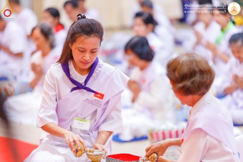 ภาพ No.152254:โครงการอบรมอุบาสก อุบาสิกาแก้ว ตัวแทนทอดกฐิน 30,000 วัด ทั่วไทย ระหว่างวันที่ 6-8 กันยายน พ.ศ. 2567 ณ ศูนย์อบรมเยาวชนกาญจนบุรี