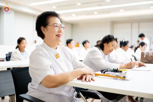 ภาพ No.325580:วันที่ 24 เมษายน พ.ศ.2569 หลวงพ่อทัตตชีโว รองเจ้าอาวาสวัดพระธรรมกาย ถวายการต้อนรับและปฏิสันถารคณะสงฆ์เมียนมาร์