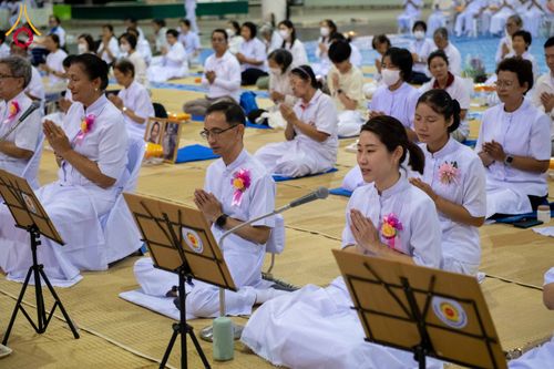 ภาพ No.303109:วันที่ 26 มกราคม พ.ศ. 2569 พิธีถวายภัตตาหารเป็นสังฆทาน แด่พระธรรมยาตรา ณ วัดพระธรรมกาย  จังหวัดปทุมธานี ในโครงการธรรมยาตรา กตัญญูบูชา มหาปูชนียาจารย์ พระมงคลเทพมุนี(สด จนฺทสโร) พระผู้ปราบมาร อนุสรณ์สถาน 7 แห่ง ปีที่ 14