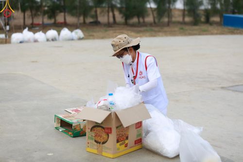 ภาพ No.119594:V.18 ทันทีม การเตรียมงาน เก็บงาน การรับบุญของเจ้าหน้าที่หน่วยงานต่างๆ เพื่อโครงการธรรมยาตรา กตัญญูบูชามหาปูชนียาจารย์ พระมงคลเทพมุนี (สด จนฺทสโร) พระผู้ปราบมาร อนุสรณ์สถาน 7 แห่ง ปีที่ 12 ระหว่างวันที่ 2 - 31 มกราคม พ.ศ.2567