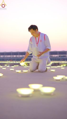 ภาพ No.208289:V.55 สารพัดV สารพัดดี ที่วัดพระธรรมกาย ในโครงการธรรมยาตรา กตัญญูบูชา มหาปูชนียาจารย์ พระมงคลเทพมุนี (สด จนฺทสโร) พระผู้ปราบมาร อนุสรณ์สถาน 7 แห่ง ปีที่ 13 ระหว่างวันที่ 2-31 มกราคม พ.ศ. 2568