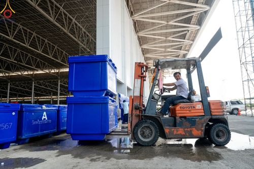 ภาพ No.58432:V.41 เทหมดใจ  ลุยต่อไป ร้อยซาวปี การเตรียมงาน การปฏิบัติงาน และการเก็บงาน ของเจ้าหน้าที่หน่วยงานต่างๆ เพื่อพิธีฉลองอายุวัฒนมงคล 80 ปี หลวงพ่อธัมมชโย และรับถวายมหาสังฆทาน 10,000 กว่าวัดทั่วประเทศ ในวันคุ้มครองโลก จันทร์ที่ 22 เมษายน พ.ศ. 2567