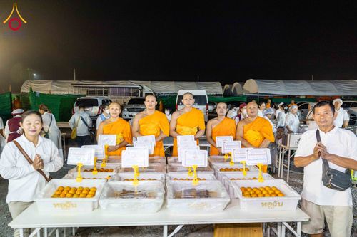 ภาพ No.298453:วันที่ 20 มกราคม พ.ศ. 2569 พิธีถวายภัตตาหารเป็นสังฆทาน แด่พระธรรมยาตรา ณ อนุสรณ์สถานบางปลา วัดบางปลา อำเภอบางเลน จังหวัดนครปฐม ในโครงการธรรมยาตรา กตัญญูบูชา มหาปูชนียาจารย์ พระมงคลเทพมุนี(สด จนฺทสโร) พระผู้ปราบมาร อนุสรณ์สถาน 7 แห่ง ปีที่ 14