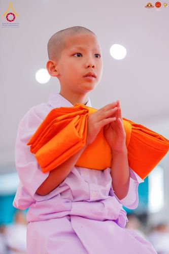 ภาพ No.283654:วันเสาร์ที่ 20 ธันวาคม  2568 พิธีบรรพชาสามเณร ณ ประเทศอินโดนีเซีย