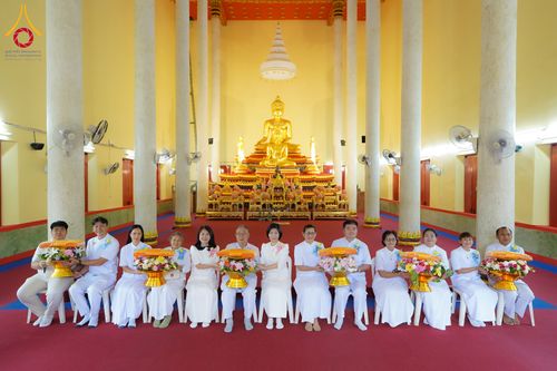 ภาพ No.278584:วันอาทิตย์ที่ 14 ธันวาคม พ.ศ.2568  พิธีเวียนประทักษิณ พิธีวันทาสีมาพระประธาน โครงการบวชบูชาธรรมมหาปูชนียาจารย์ ของศูนย์ปฏิบัติธรรมบุรีรัมย์ ณ วัดกลาง พระอารามหลวง จังหวัดบุรีรัมย์