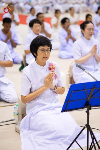 ภาพ No.321583:วันอาทิตย์ที่ 12 เมษายน พ.ศ.2569 กิจกรรมงานบุญวันอาทิตย์ สาธุชนปฏิบัติธรรมร่วมกัน ณ ห้องแก้วสารพัด 1 วัดพระธรรมกาย ปทุมธานี