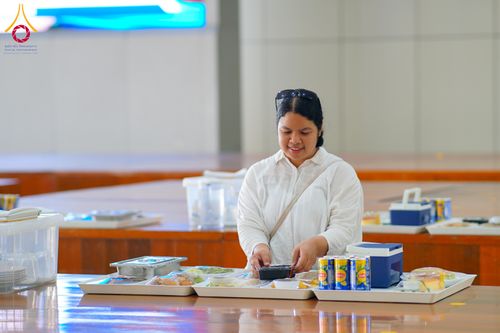 ภาพ No.316412:วันเสาร์ที่ 21 มีนาคม พ.ศ.2569 พิธีถวายภัตตาหารเมนูสวรรค์ เพื่อการบรรลุธรรม ณ หอฉันคุณยายอาจารย์ฯ วัดพระธรรมกาย