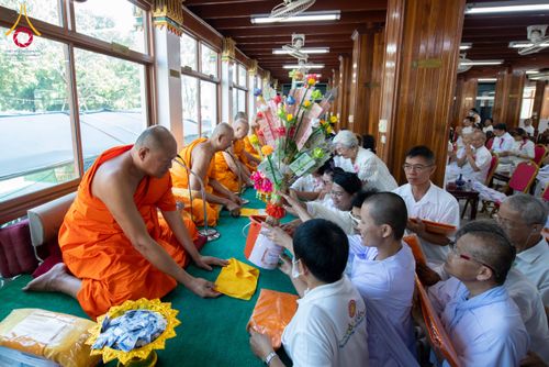 ภาพ No.304500:วันที่ 27 มกราคม พ.ศ. 2569 พิธีทอดผ้าป่าทำนุบำรุงศาสนสถาน ณ วัดปรางค์หลวง ต.บางม่วง อ.บางใหญ่ จ.นนทบุรี ในโครงการธรรมยาตรา กตัญญูบูชา มหาปูชนียาจารย์ พระมงคลเทพมุนี(สด จนฺทสโร) พระผู้ปราบมาร อนุสรณ์สถาน 7 แห่ง ปีที่ 14