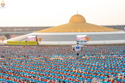 ภาพ No.324050:วันที่ 22 เมษายน พ.ศ.2569 (วันคุ้มครองโลก) พิธีถวายมหาสังฆทาน 40,000 กว่าวัดทั่วประเทศ ณ ลานธรรม พระมหาธรรมกายเจดีย์ วัดพระธรรมกาย