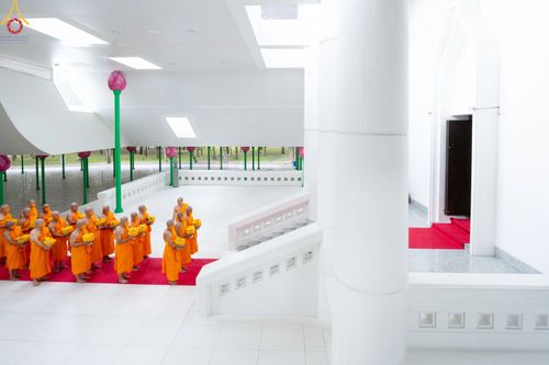 ภาพ No.87883:พิธีบรรพชาอุปสมบท ในโครงการอุปสมบทหมู่บูชาธรรม วันครูผู้ค้นพบวิชชาธรรมกาย ณ วัดพระธรรมกาย ในวันเสาร์ที่ 16 กันยายน พ.ศ.2566