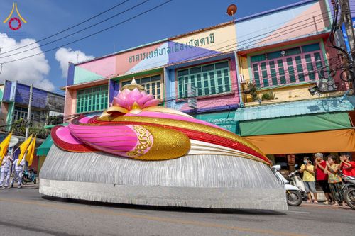 ภาพ No.211422:วันอาทิตย์ที่ 16 มีนาคม พ.ศ. 2568 ธรรมยาตราอัญเชิญพระบรมสารีริกธาตุ รอบเมืองปัตตานี ประดิษฐาน ณ ปทุมเจดีย์ เจดีย์พระพุทธเจ้า 5 พระองค์  ศูนย์อบรมเยาวชนปัตตานี