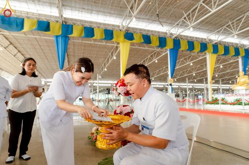 ภาพ No.223207:วันที่ 2 -10 พฤษภาคม พ.ศ. 2568 พิธีตัดปอยผม ปลงผม พิธีขอขมาลาอุปสมบทอุทิศชีวิต ของอุบาสก พิสิทธิ์ หมื่นแกล้ว  ณ วัดพระธรรมกาย