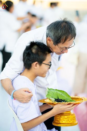 ภาพ No.132707:พิธีปลงผมยุวธรรมทายาท รุ่นที่ 32 มัชฌิมธรรมทายาท รุ่นที่ 28 ณ ลานธรรม วัดพระธรรมกาย วันเสาร์ที่ 30 มีนาคม พ.ศ. 2567