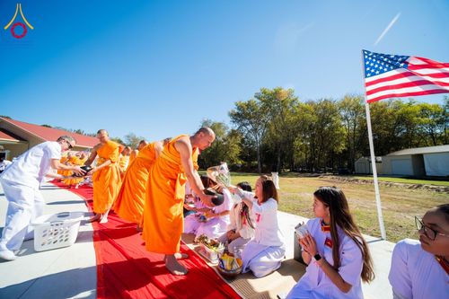 ภาพ No.168218:พิธีทอดกฐินสามัคคี ประจำปี 2567 สร้างอาคารแก้วธรรมชัยรัตนอนันต์ บูชาธรรม 80 ปี หลวงพ่อธัมมชโย ณ วัดพระธรรมกายเทนเนสซี สหรัฐอเมริกา วันอาทิตย์ที่ 20 ตุลาคม พ.ศ. 2567