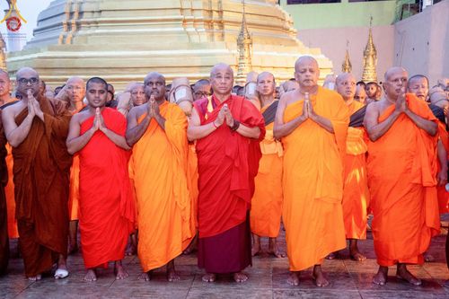 ภาพ No.140989:PhotoStory มหาศรัทธา ธรรมยาตราศรีลังกา EP.5 โครงการสยาม-ลังกา ธรรมยาตรา ฉลองเทศกาลวิสาขบูชาแห่งชาติ ศรีลังกา บูชาธรรม 80 ปีหลวงพ่อธัมมชโย เส้นทางจาก เมืองดัมบูลลา ไปยัง เมืองมาตะเล ตั้งแต่วันที่ 17-20 พฤษภาคม พ.ศ.2567