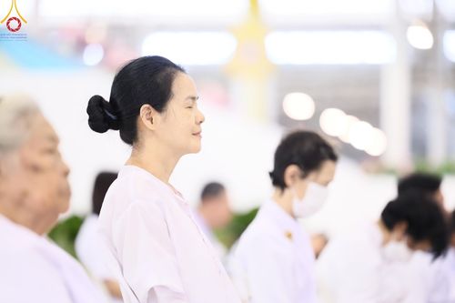 ภาพ No.151221:พิธีบูชาข้าวพระ ในวันอาทิตย์ต้นเดือน วันที่ 1 กันยายน พ.ศ. 2567 ณ สภาธรรมกายสากล วัดพระธรรมกาย