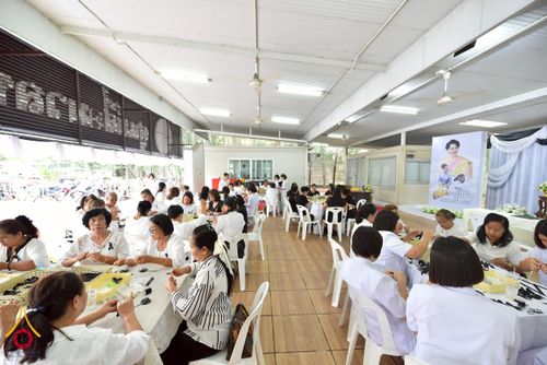 ภาพ No.267618:วันที่ 7 พฤศจิกายน พ.ศ. 2568 พสกนิกรอำเภอคลองหลวง รวมใจบำเพ็ญกุศลปัณรสมวาร (15 วัน) อุทิศถวายเป็นพระราชกุศลแด่ “สมเด็จพระพันปีหลวง” ณ วัดพระธรรมกาย