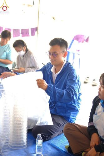 ภาพ No.127509:V.31 ทุ่มเทเพื่อบางกล่ำ การเตรียมงานของเจ้าหน้าที่หน่วยงานต่างๆ  เพื่องานธรรมยาตราอัญเชิญพระบรมสารีริกธาตุ ประดิษฐาน ณ มหารัตนเจดีย์สิริปทุมสวรรค์ (เจดีย์อริยพุทธะ 5 พระองค์) ณ ศูนย์ปฏิบัติธรรมภาคใต้ อ.บางกล่ำ จ.สงขลา ระหว่างวันที่ 9-10 มีนาคม พ.ศ. 2567