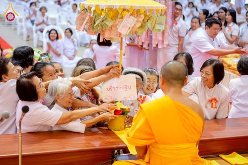 ภาพ No.255090:วันที่ 15 ตุลาคม พ.ศ. 2568 พิธีทอดกฐินสามัคคีประจำปี 2568 บูชาธรรม 81 ปี หลวงพ่อธัมมชโย ณ ศูนย์อบรมเยาวชนกาญจนบุรี