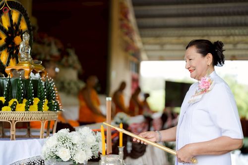 ภาพ No.234271:พิธีมุทิตาสักการะ "พระสิริรัตนเมธี" เจ้าคณะจังหวัดเลย ,พิธีถวายไทยธรรม ๙ วัด และพิธีทอดผ้าป่าเพื่อสร้างทุกสิ่ง  ในวาระทำบุญครบรอบ ๑๐ ปี ณ ศูนย์ปฏิบัติธรรมแก้วภูเรือ อ.ภูเรือ จ.เลย