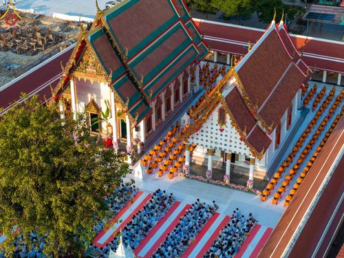 ภาพ No.112759:พิธีตักบาตรพระธรรมยาตราฯ ณ วัดสองพี่น้อง จ.สุพรรณบุรี วันที่ 15 มกราคม พ.ศ. 2567