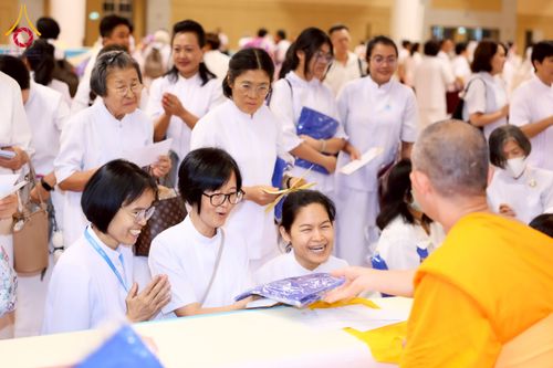 ภาพ No.232571:วันอาทิตย์ที่ 6 กรกฏาคม พ.ศ. 2568 พิธีมุทิตาสักการะพระครูสัญญาบัตร ปีพุทธศักราช 2568 ณ ห้องแก้วสารพัดนึก2 สภาธรรมกายสากล วัดพระธรรมกาย