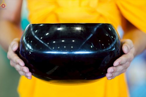 ภาพ No.240456:วันพุธที่ 27 สิงหาคม พ.ศ. 2568 พิธีตักบาตร ในวันธรรมชัย ณ วัดพระธรรมกาย จ.ปทุมธานี