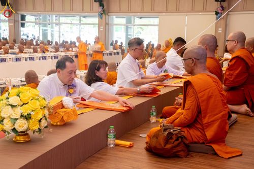 ภาพ No.142208:พิธีถวายสังฆทานแด่คณะสงฆ์ 323 วัด ปีที่ 20 ครั้งที่ 170 , พิธีมอบกองทุนหนุนแรงใจช่วยครูใต้ ปีที่ 17 ครั้งที่ 135 และพิธีทำบุญอุทิศส่วนกุศลให้ผู้วายชนม์ วันเสาร์ที่ 22 มิถุนายน พ.ศ.2567 ณ ศูนย์ปฏิบัติธรรมภาคใต้ อ.บางกล่ำ จ.สงขลา