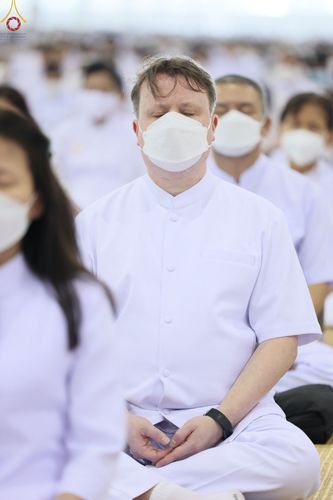 ภาพ No.75614:วัดพระธรรมกายจัด งานบุญวันอาทิตย์ต้นเดือน  มีกิจกรรมดังนี้ พิธีตักบาตร, พิธีบูชาข้าวพระ พระธรรมยาตรารับประกาศนียบัตร โครงการธรรมยาตราฯ ปีที่ 11 ในวันที่ 5 กุมภาพันธ์ พ.ศ. 2566 ณ วัดพระธรรมกาย อ.คลองหลวง จ.ปทุมธานี