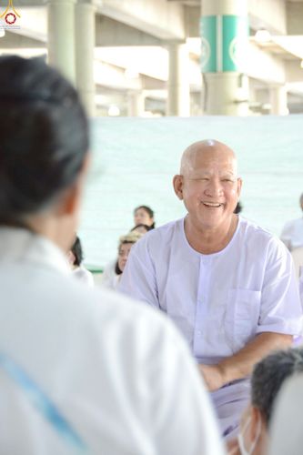 ภาพ No.248658:วันที่ 28 กันยายน พ.ศ. 2568 พิธีตัดปอยผม และปลงผม โครงการอุปสมบทบูชาธรรม 141 ปี พระมงคลเทพมุนี ณ วิหารคด วัดพระธรรมกาย