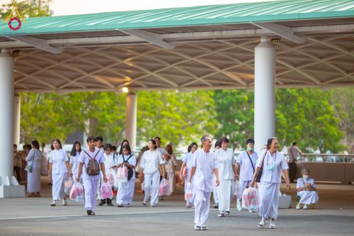 ภาพ No.209390:วันอาทิตย์ที่ 2 มีนาคม พ.ศ. 2568 พิธีตักบาตร ข้าวสารอาหารแห้ง ณ บ้านแก้วเรือนทองคุณยายฯ สภาธรรมกายสากล วัดพระธรรมกาย