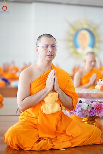 ภาพ No.165837:พิธีถวายภัตตาหารเมนูสวรรค์ วันที่ 26 ตุลาคม พ.ศ. 2567 ณ หอฉันคุณยายอาจารย์ฯ วัดพระธรรมกาย