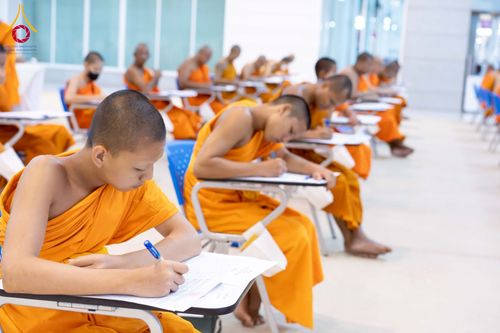 ภาพ No.219757:วันที่ 22-24 เมษายน พ.ศ. 2568 สอบบาลีสนามหลวง ครั้งที่ 2 คณะสงฆ์ภาค 1 (นนทบุรี, ปทุมธานี, สมุทรปราการ) สนามสอบวัดพระธรรมกาย อำเภอคลองหลวง จังหวัดปทุมธานี