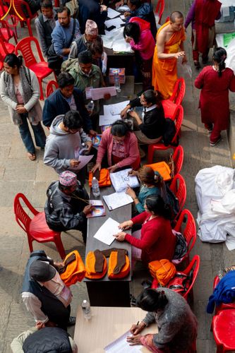 ภาพ No.209828:วันที่ 28 กุมภาพันธ์ พ.ศ.2568 พิธีเปิดโครงการบวชสามเณร พิธีถวายไทยธรรม พิธีขอขมามอบผ้าไตร  ณ เมืองปาตัน ประเทศเนปาล