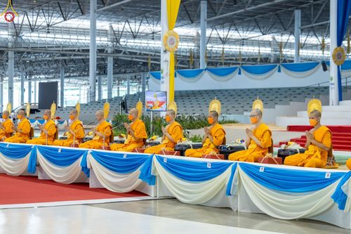 ภาพ No.88197:พิธีมุทิตาสักการะ เปรียญธรรม 9,6,3 และบาลีศึกษา 6,3  พิธีมอบดวงแก้วสามเณรทรงบาลีไวยากรณ์ วันอาทิตย์ 17 กันยายน พ.ศ. 2566 ณ สภาธรรมกายสากล วัดพระธรรมกาย