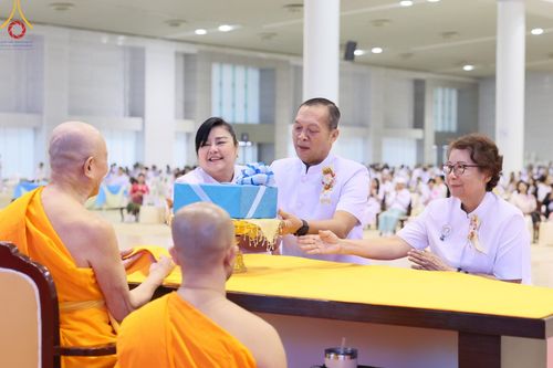 ภาพ No.124697:พิธีมอบโล่วัชรเกียรติยศ โครงการตอบปัญหาศีลธรรมเพื่อสันติภาพโลก (World-PEC) ต่างประเทศ ครั้งที่ 17 ณ ห้องแก้วสารพัดนึก 1 วัดพระธรรมกาย ในวันมาฆบูชา เสาร์ที่ 24 กุมภาพันธ์ พ.ศ. 2567