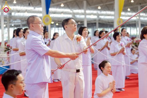 ภาพ No.261247:วันอาทิตย์ที่ 5 ตุลาคม พ.ศ. 2568 พิธีจุดเทียนใจ ไฟนิรันด์ อนันตชัย ณ สภาธรรมกายสากล วัดพระธรรมกาย