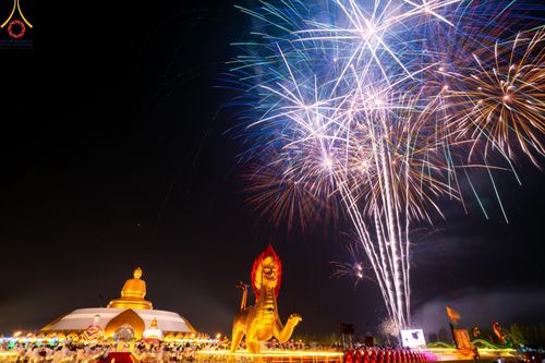 ภาพ No.200645:พิธีจุดประทีปถวายเป็นพุทธบูชา และบูชาธรรมมหาปูชนียาจารย์ ณ อนุสรณ์สถานบางปลา วัดบางปลา อำเภอบางเลน จังหวัดนครปฐม ในโครงการธรรมยาตรา กตัญญูบูชา มหาปูชนียาจารย์ พระมงคลเทพมุนี(สด จนฺทสโร) พระผู้ปราบมาร อนุสรณ์สถาน 7 แห่ง ปีที่ 13 วันที่ 23 มกราคม พ.ศ. 2568