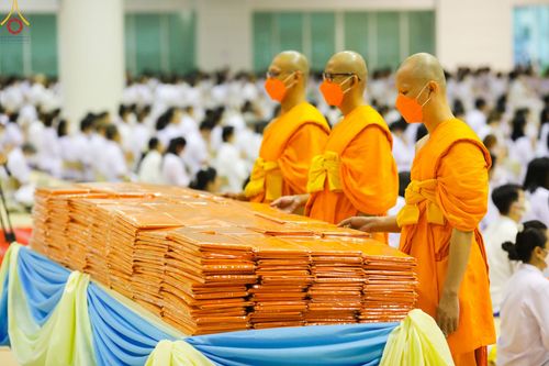 ภาพ No.88989:พิธีทอดผ้าป่าสมทบกฐินครั้งที่ 2 วันศุกร์ที่ 29 กันยายน พ.ศ. 2566 วันเพ็ญขึ้น 15 ค่ำ เดือน 10 ณ ห้องแก้วสารพัดนึก 1 วัดพระธรรมกาย