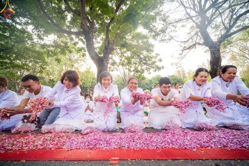 ภาพ No.120054:พิธีต้อนรับพระธรรมยาตรา ในโครงการธรรมยาตรา กตัญญูบูชา มหาปูชนียาจารย์ พระมงคลเทพมุนี(สด จนฺทสโร) พระผู้ปราบมาร อนุสรณ์สถาน 7 แห่ง ปีที่ 12 วันที่ 28 มกราคม พ.ศ. 2567 ณ วัดพระธรรมกาย จ.ปทุมธานี