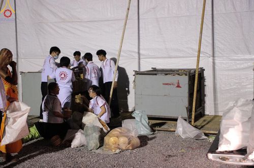 ภาพ No.110032:V.8 พลังทีม การเตรียมงาน เก็บงาน การรับบุญของเจ้าหน้าที่หน่วยงานต่างๆ เพื่อโครงการธรรมยาตรา กตัญญูบูชามหาปูชนียาจารย์ พระมงคลเทพมุนี (สด จนฺทสโร) พระผู้ปราบมาร อนุสรณ์สถาน 7 แห่ง ปีที่ 12 ระหว่างวันที่ 2 - 31 มกราคม พ.ศ.2567