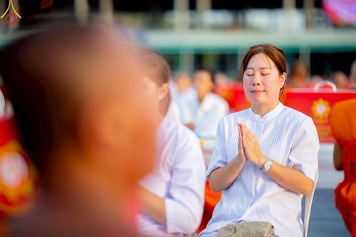 ภาพ No.219618:วันอังคารที่ 22 เมษายน พ.ศ. 2568 พิธีถวายมหาสังฆทานคณะสงฆ์ 40,000 กว่าวัดทั่วประเทศ เนื่องในวันคุ้มครองโลก ณ วัดพระธรรมกาย จ.ปทุมธานี